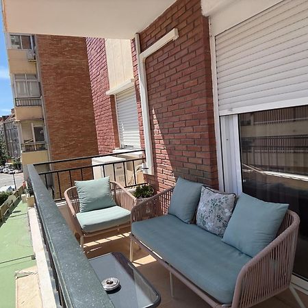 شقة Galvez Flat, At Principal Railway Station In مالقة المظهر الخارجي الصورة